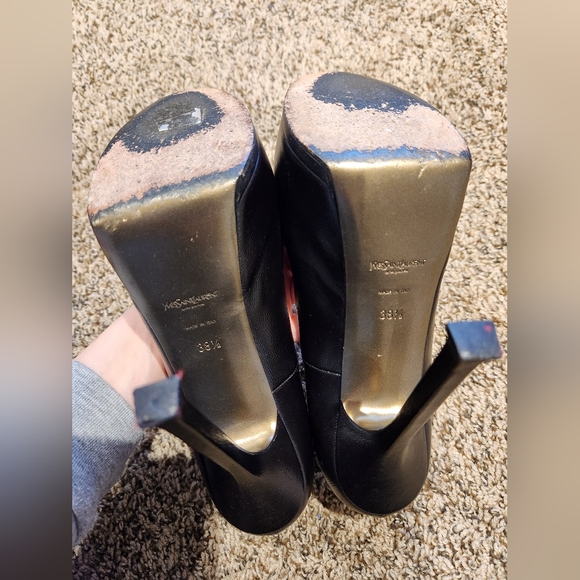 Yves Saint Laurent black leather pumps 38.5 - Picture 9 of 11